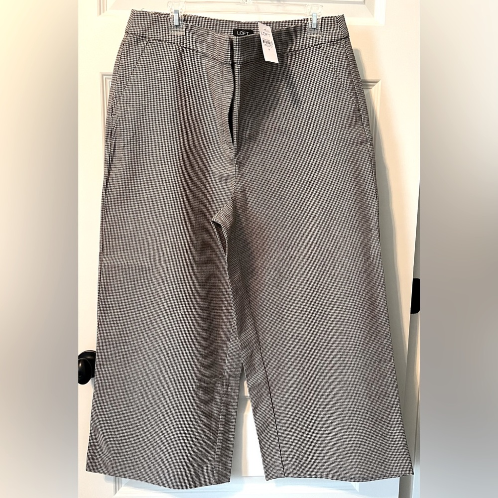 LOFT Wide Leg Cropped Pants.  Size 14 Houndstooth Pattern.